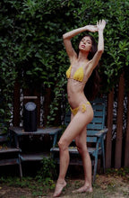 Load image into Gallery viewer, Crochet bikini Set
